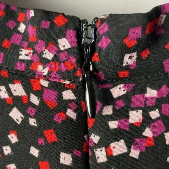 PARKER WOSIZE SMALL FLORAL DRESS RUFFLED SLEEVES BLACK W/ RED PURPLE GEO DESIGN - Picture 15 of 15